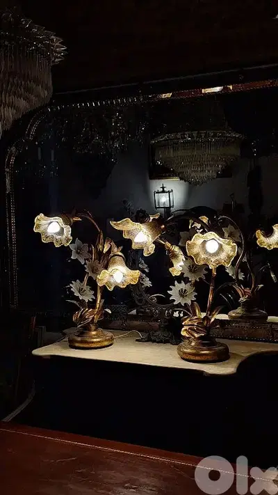 2 antique flower shaped murano lamps