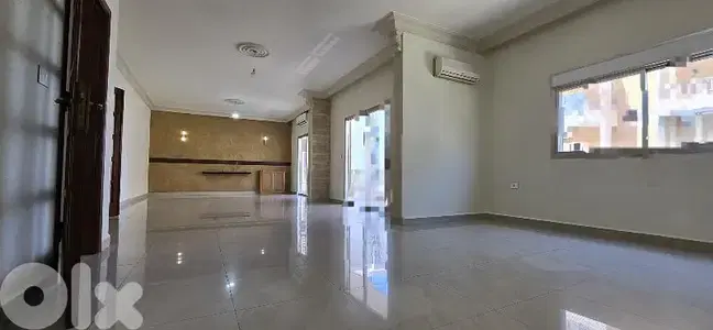 kaslik prime location 260m 3 bed 3wc super clean apa for 800$