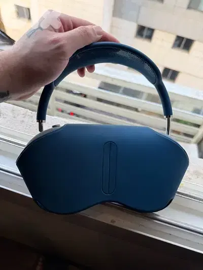airpods max lightning