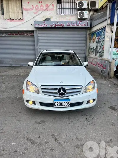 Mercedes-Benz C-300 2010