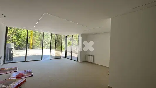 GMC537RAJ Apartment for sale in Baabdat - شقة للبيع في بعبدات