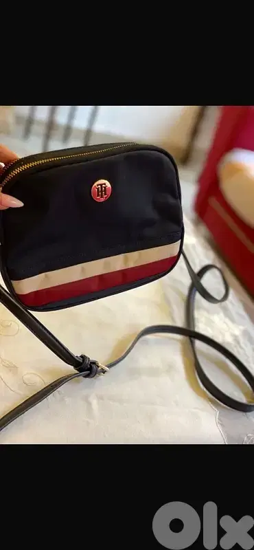 tommy hilfiger crossbag for sale