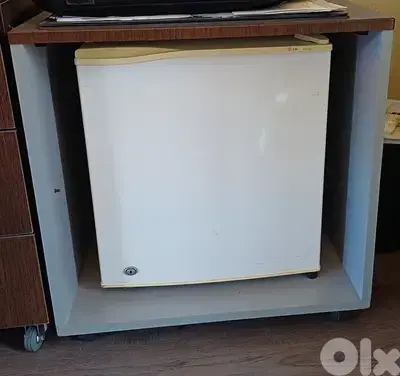 Office refrigerator