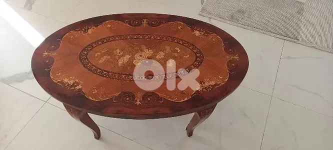 Italian Inlaid 20th century coffee table