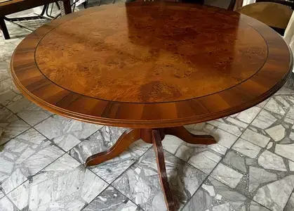 Round table