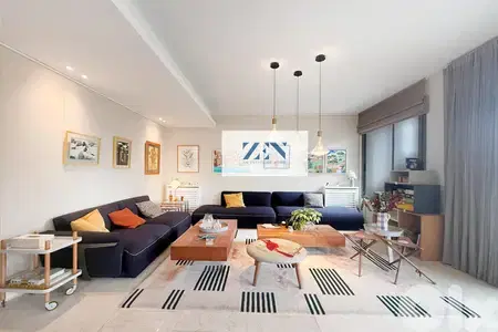 Furnished Apartment for rent in Achrafieh شقة مفروشة للايجار -الأشرفية