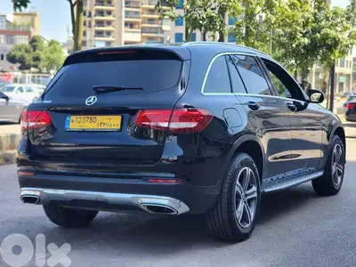 2018 GLC 300 Clean Carfax