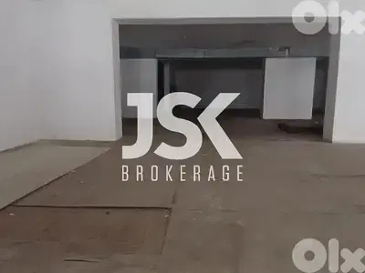 L19676 Shop & Warehouse For Sale in Dekweneh