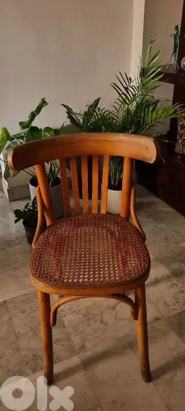10 vintage chairs