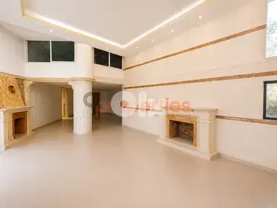 Showroom For Rent in Hazmiyeh – CPCH16