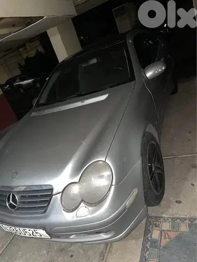 Mercedes-Benz C230  2002