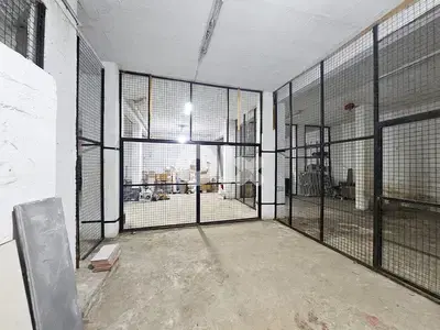 GMC187LG Warehouse for rent in Gemmayzeh -  مستودع للإيجار في الجميزة