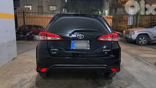 Toyota Yaris 2025 hatshbag