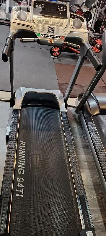 a heavy duty treadmills
