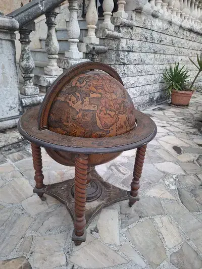 كرة ارضية بار انتيك رائع جدا globe of bar vintage Italy
