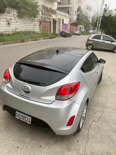 Hyundai Veloster 2012