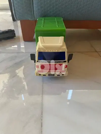 garbage truck toy