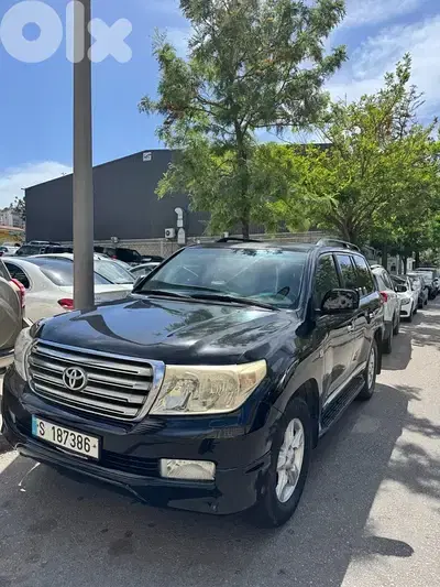 Toyota Land Cruiser VXR 2010 V8 Full Option