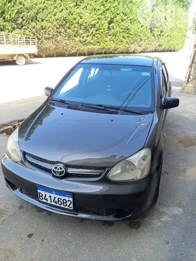 Toyota 2004