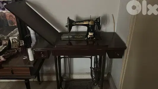 Vintage Philips Sewing Machine with Original Wooden Cabinet