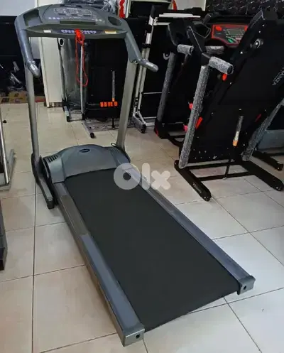جهاز رياضي منزلي بحاله ممتازه محرك ثلاث احصنه مع برنامج أنكلاين