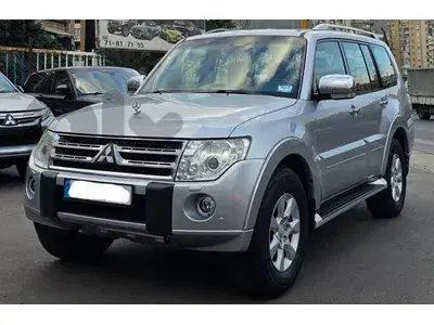 Mitsubishi Pajero 2011