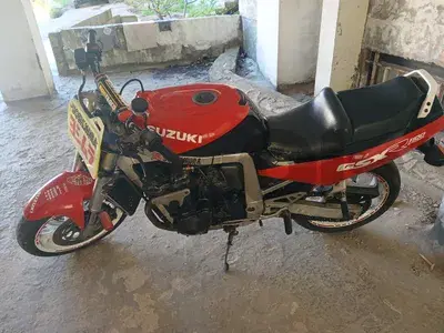 suzuki GSXR1100