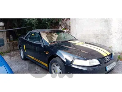 Ford Mustang 2000