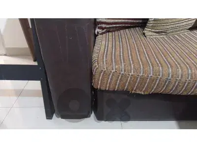 صالون للبيع