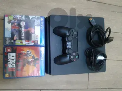 ps4 used / 1contrler /2games