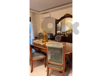luxurious Full Dining Table