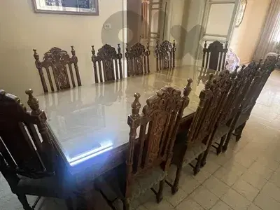 غرفة سفرة كلاسيك فخمة للبيع
