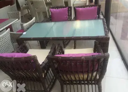 rattan dining table