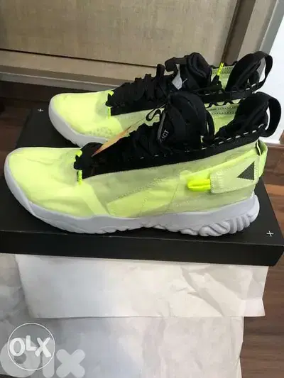 Jordan protoreact neon