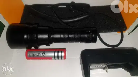 Torch diving light ultrafire 900 lumens 1 battery