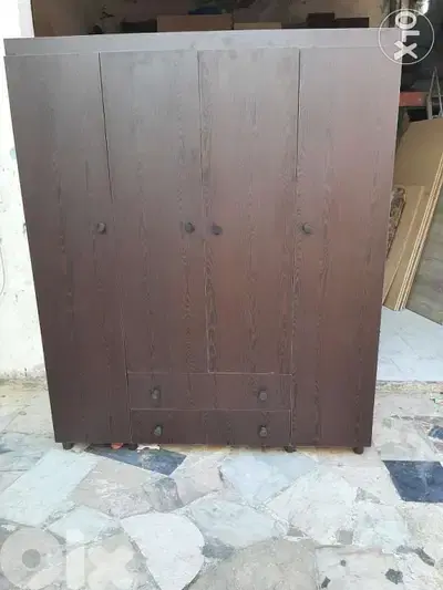 خزانة اربع درف