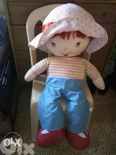STRAWBERRY SHORTCAKE height 90 Cm Plush Big stuffed as new doll=25$
