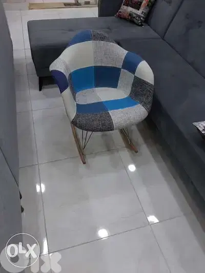 كرسي هزاز مهضومه وصغيره