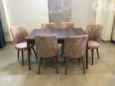طاولات سفره متوفره بعده الوان