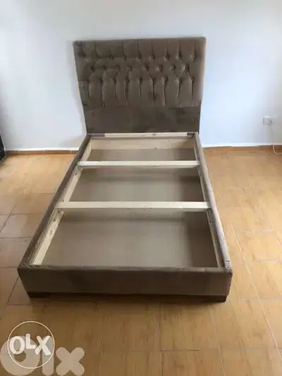 تخت مفرد ونص مع صندوق داخلي