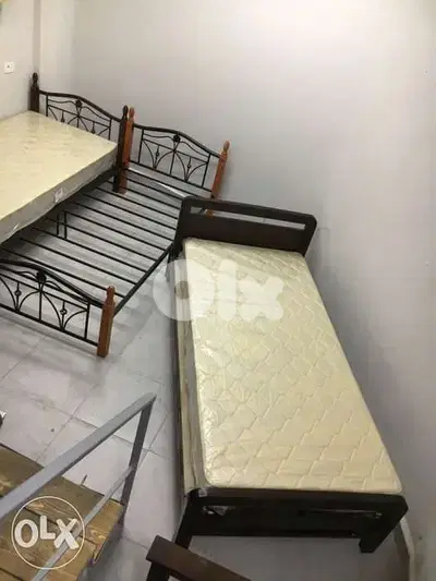 تخوت خشب وماليزي مع فرشات جمله ومفرق