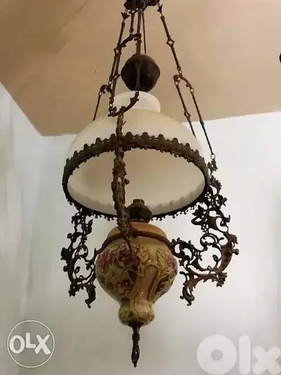 ترية ثرية قنديل كاز فرنسي اصلي غلوب اوبالين مميزة ناعمة سعر مغري