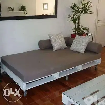 Pallets and furniture