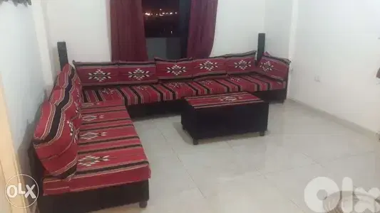 قعدة عربي اسفنج اكسترا على الخشب
