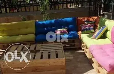 تفصيل طراحات ملونة للطبالي الخشب