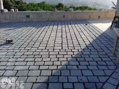 تركيب حجر بازلت اسود