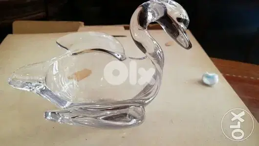 بطة كرستال سافر فرنسي ممضي اصلي قديم مميزة جدا بسعر مغري جدا sevre
