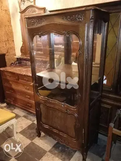 فيترين رائعة جدا خشب سنديان لوكانز فرنسي ناعم سعر تصفيه vitrine