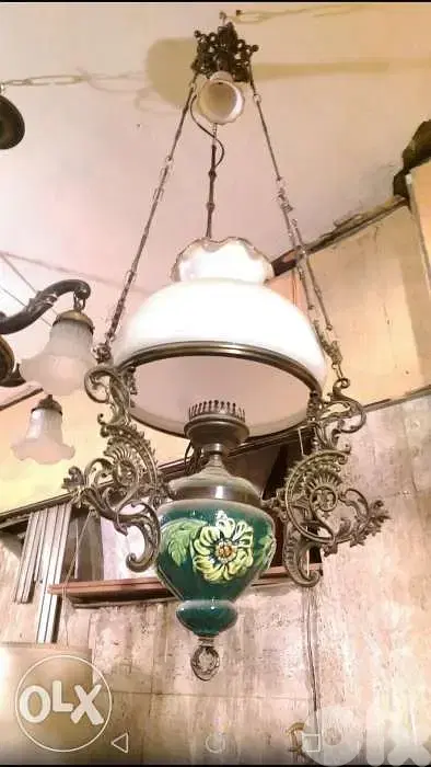 Chandelier ترية ثرية غلوب قنديل اوبالين فرنسية مميزة ناعمة سعر مغري