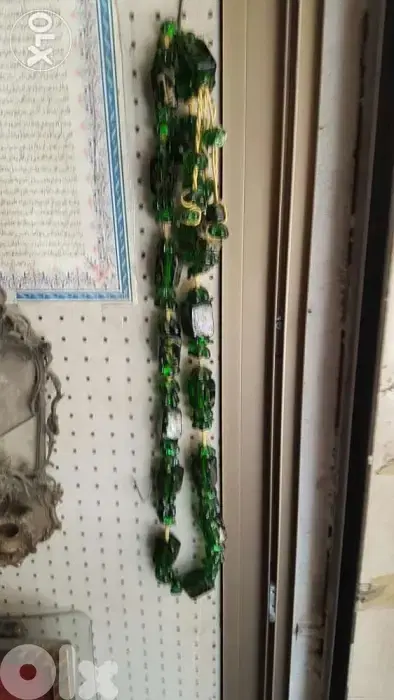مسبحة زجاج خضرة مميزة للديكور